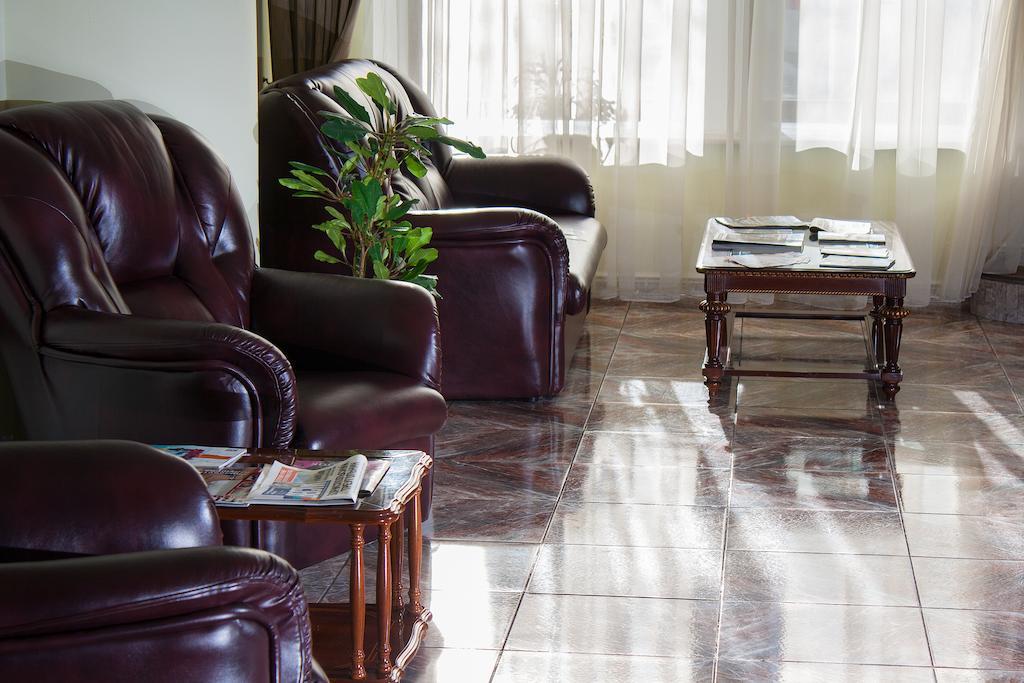 Astoria Hotel Dnipro Eksteriør billede